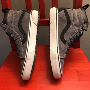 High Top Sk8 Hi Vans size 7.5